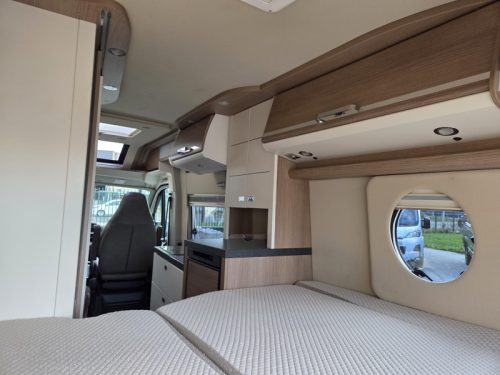 Malibu Charming GT Skyview 600 Luftfederung Skyroof Foto: 14