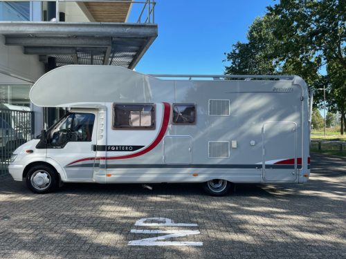 Dethleffs Fortero 6785 Overcab+stable bed family Motorhome camera  photo: 13