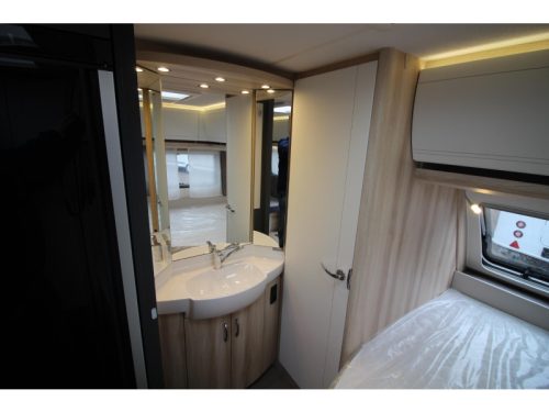Hobby De Luxe 460 UFE Franz&ouml;sisches Bett & Rundsitzgruppe! Foto: 9