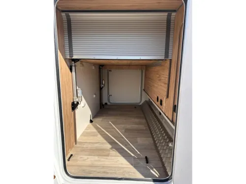 Bavaria I 720 Queensbed 140HP Roof air conditioning photo: 17
