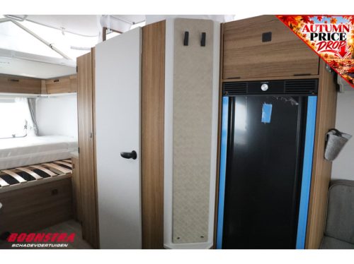 Eriba Touring 630 Legend Hefdak Luifel Dwarsbed Comfort Design Vloerverwarming foto: 17