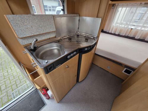 Dethleffs Camper 430 DB photo: 3