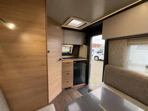 Knaus Yaseo 340 PX COMPACT-FREE MOVER photo: 6