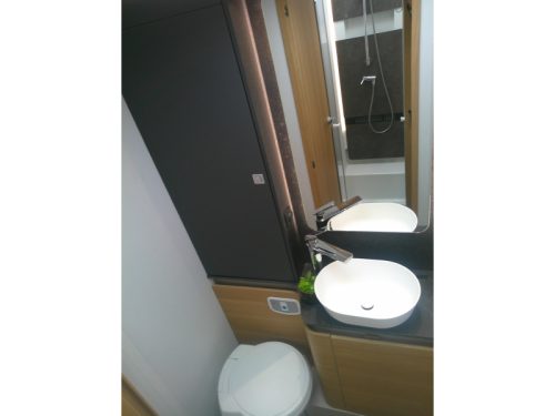Adria Matrix 670 SL 9-Gang-Automatik Foto: 16