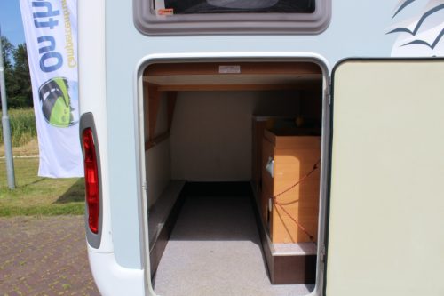 Knaus Sun Ti 700 Meg, Querbett, Garage, drehbare Vordersitze, Halbdinette, Sitzbank. Bj. 2008 Marum (Groningen) Foto: 33