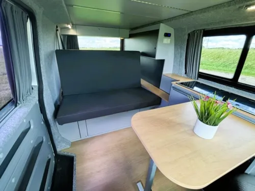 Volkswagen T5 photo: 8