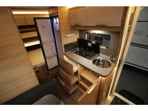 Knaus Sudwind Black Selection 420 QD Transverse bed & Tall refrigerator! photo: 13