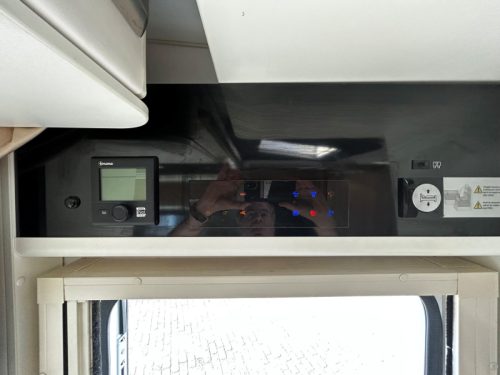 Adria Matrix Axess 590 ST Large refrigerator, inverter  photo: 20