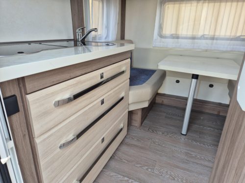 Hobby De Luxe 400 SFE Foto: 4
