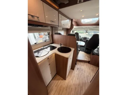 LMC Breezer Sportline 607 Fiat 150PK Anh&auml;ngerkupplung Foto: 13