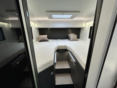 Adria Compact Max SL 160hp VW Super deal photo: 17