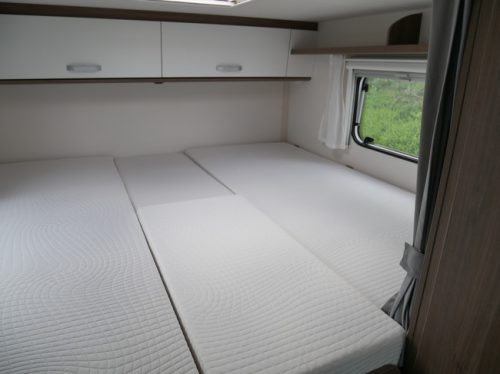Carado V337, Single beds, 900 kg payload, XL Garage photo: 19