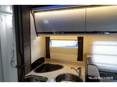 McLouis Nevis 150Hp | French bed | Roof air conditioning | Air suspension | Solar panel photo: 10
