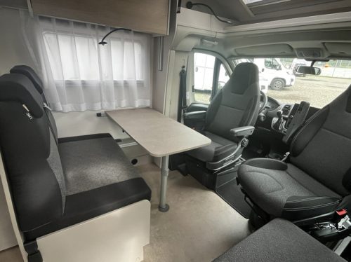 LMC Tracer A 690 Automaat Teilintegriert | Tempomat | Markise | R&uuml;ckfahrkamera | Dusche | Toilette |4 Schlafpl&auml;tze | Foto: 22