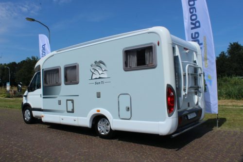 Knaus Sun Ti 700 Meg, Querbett, Garage, drehbare Vordersitze, Halbdinette, Sitzbank. Bj. 2008 Marum (Groningen) Foto: 35