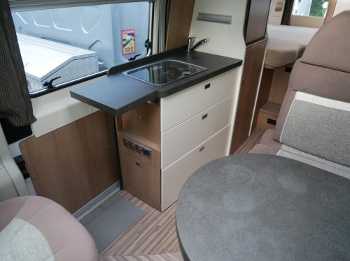 Carthago Malibu Van 640 LE Charming GT, 6.40 Meter Camper Van, Single Beds photo: 11