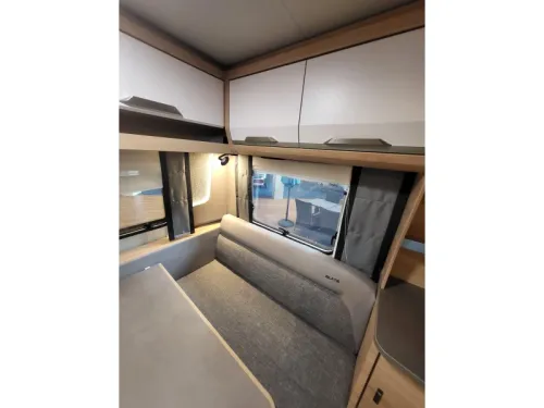 Knaus Sudwind Black Selection 460 EU de f&aacute;brica muy completo foto: 8