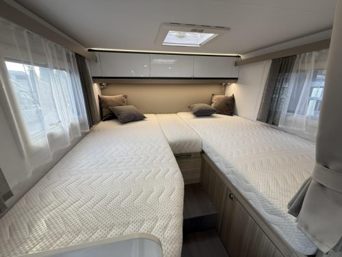 Adria Compact SL - Lits jumeaux photo : 3