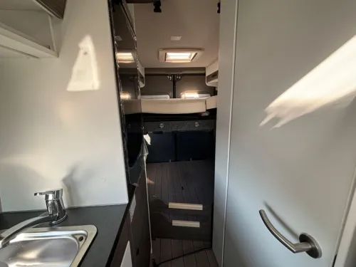 VANTourer 630 L HEFBED 180 PS Automatik BE37 Foto: 6