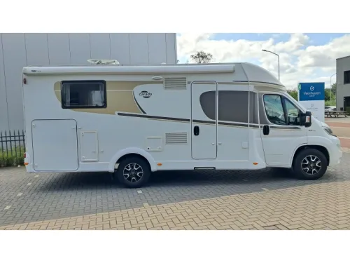 Carado T 447 single beds / Automatic photo: 1