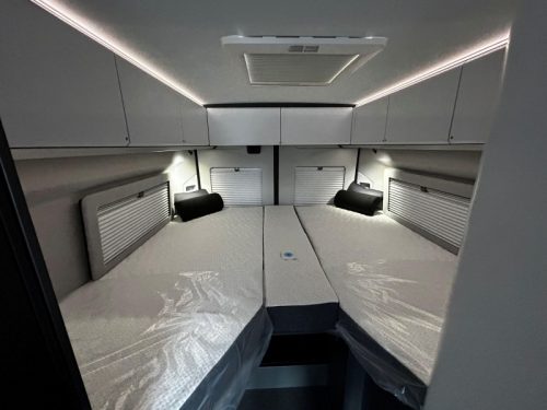 Adria Twin Supreme 640 SLB Bekleding Leer photo: 15