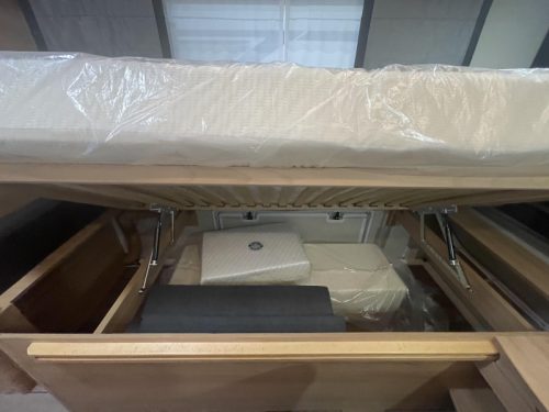 Knaus Sudwind Black Selection 540 UE +underfloor heating+extra awning photo: 16