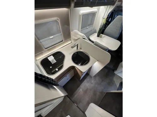 Dethleffs Trend 90 Years 7052 VAT vehicle photo: 5