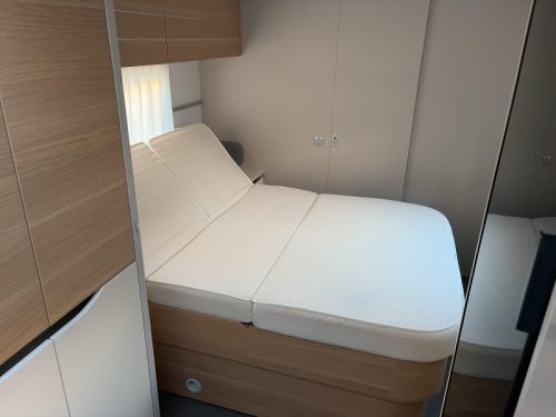 Adria Adora 613 UL Mover/Airco/Floor heating photo: 6