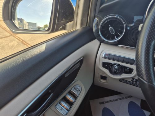 Mercedes-Benz V-Class Marco Polo 250 V250 190hp Air conditioning photo: 19