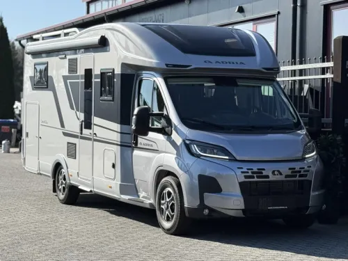 Adria Coral Supreme 670 DL - 180 PS Foto: 3