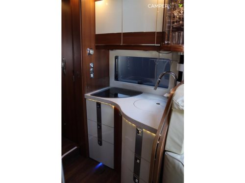 Carthago CHIC E-LINE I 51 YACHTING 180pk Automaat | Ohne Hubdach | Alde Heizung | L&auml;ngsbetten | Solarpaneele | Wechselrichter | Doppel-Bo Foto: 11