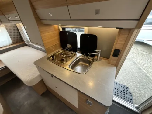 Dethleffs Camper Avantgarde 460 EL VOLL AUSGESTATTET-EINZELBETTEN Foto: 7
