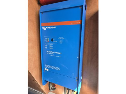 Carthago CHIC C-LINE I XL 5.5 LE 3.0 177 HP FULL OPTIONS !! LONG BEDS PULL-DOWN BED LEVEL SYSTEM 4 SOLAR PANELS 2x 200AH LITHIUM BATTERIES TV photo: 22