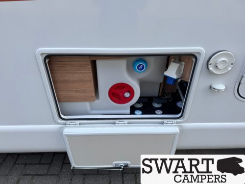 Weinsberg CaraCompact 600 MF Edition [pepper], French bed 140 hp Manual transmission photo: 23