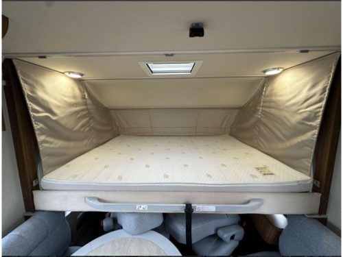 Hymer B 704 PL 3.0 M-JET 180 PK AUTOMAAT  Foto: 16