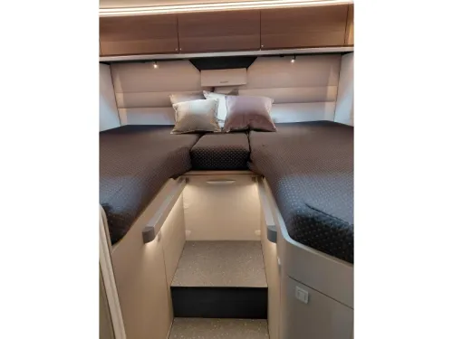 Adria Compact Supreme DL 2027 automaat  foto: 12