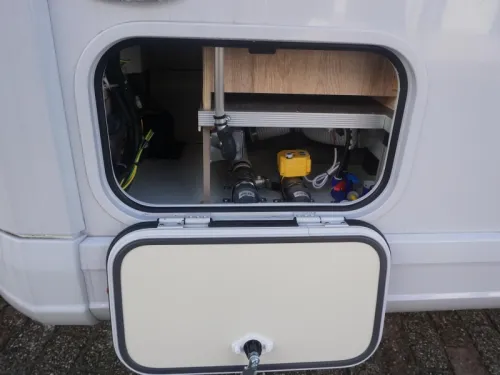 Eura Mobil Profila T 676 EB 170PS/AUTOMAAT/ALDE/ Foto: 6