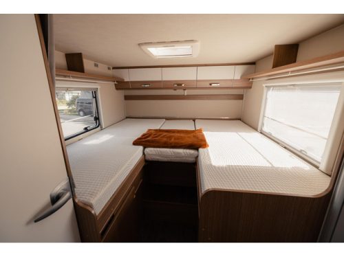 Carado T447 with drop-down bed photo: 19