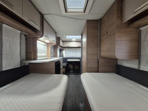 Knaus Sport 460 EU single beds! photo: 17