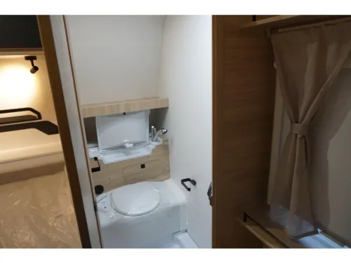 Caravelair Sport Line 410 Safety package, Shower package. photo: 11