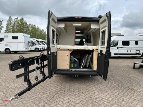 Sunlight Adventure Edition 640 Van conversion photo: 13