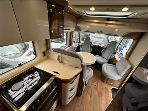 Hymer B 704 PL 3.0 M-JET 180 PK AUTOMAAT Foto: 3