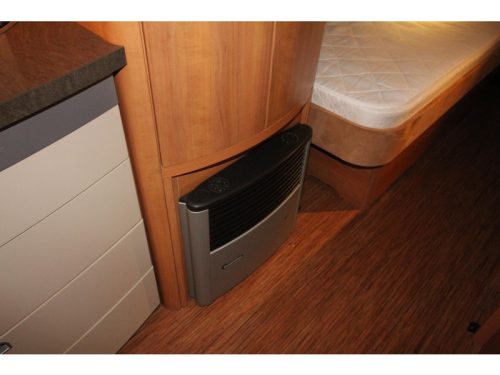 Hobby Excellent 540 UL Mover, Air conditioning, Awning, photo: 15