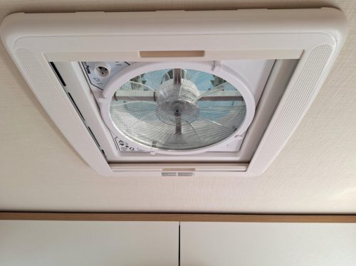 Hymer B-MC T 680 + LEVEL SYST&Egrave;ME+VELOSLIDE photo: 8