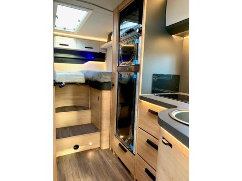 Knaus 2027 LIVE i700 MEG New &amp; all EXTRAS! photo: 10