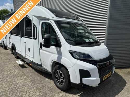 B&uuml;rstner Signature SFT 7.4 CAMPER VAN HET JAAR!  foto: 0
