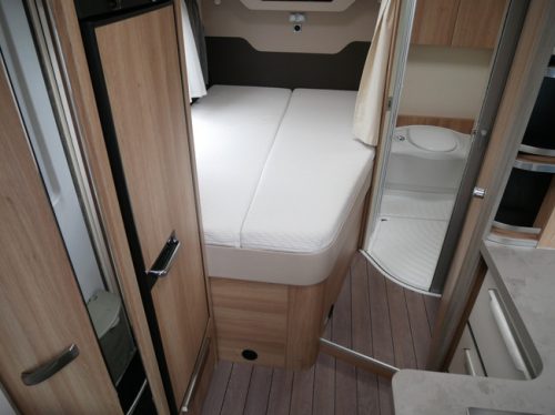 Knaus Sky TI 650 MF, Automaat, Frans&ouml;sisches Bett, Fahrradlift Foto: 16