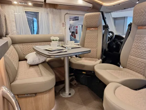 Carthago C1-Tourer 141 KB-LE 2 SINGLE BEDS-180HP-AUTOM photo: 20