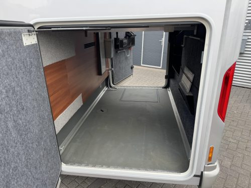 Carthago Chic C-Line I 5.0 QB Queen bed - Mercedes photo: 10