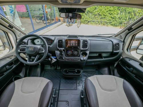Weinsberg CaraSuite Spicy 700 DX AUTOMATIC FACE 2 FACE 2027 photo: 11